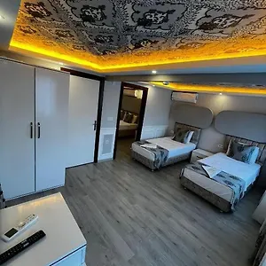 Enes & Suites Apartamento Estambul