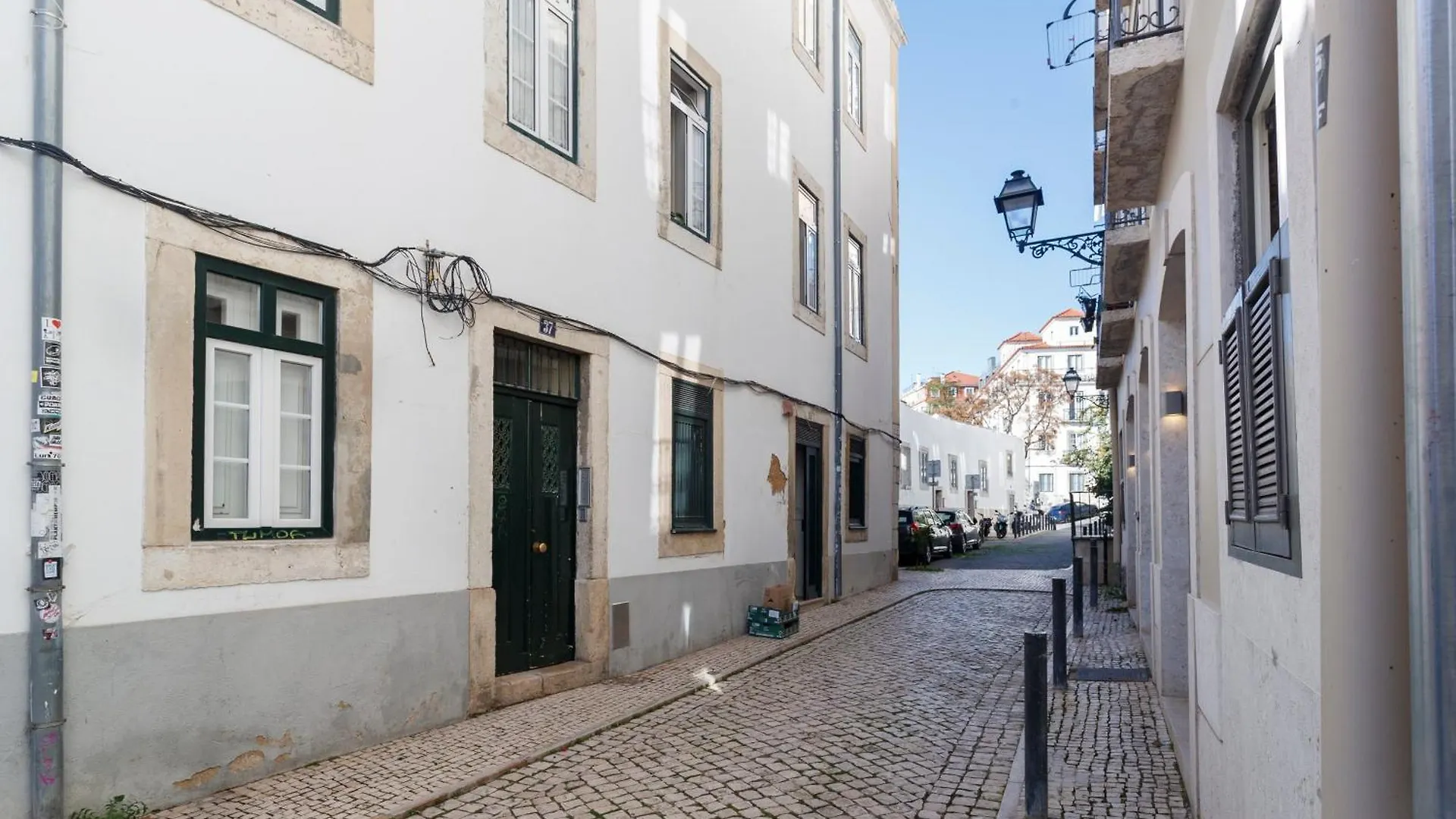 Bica Cozy Apartment Lisbon Portugal